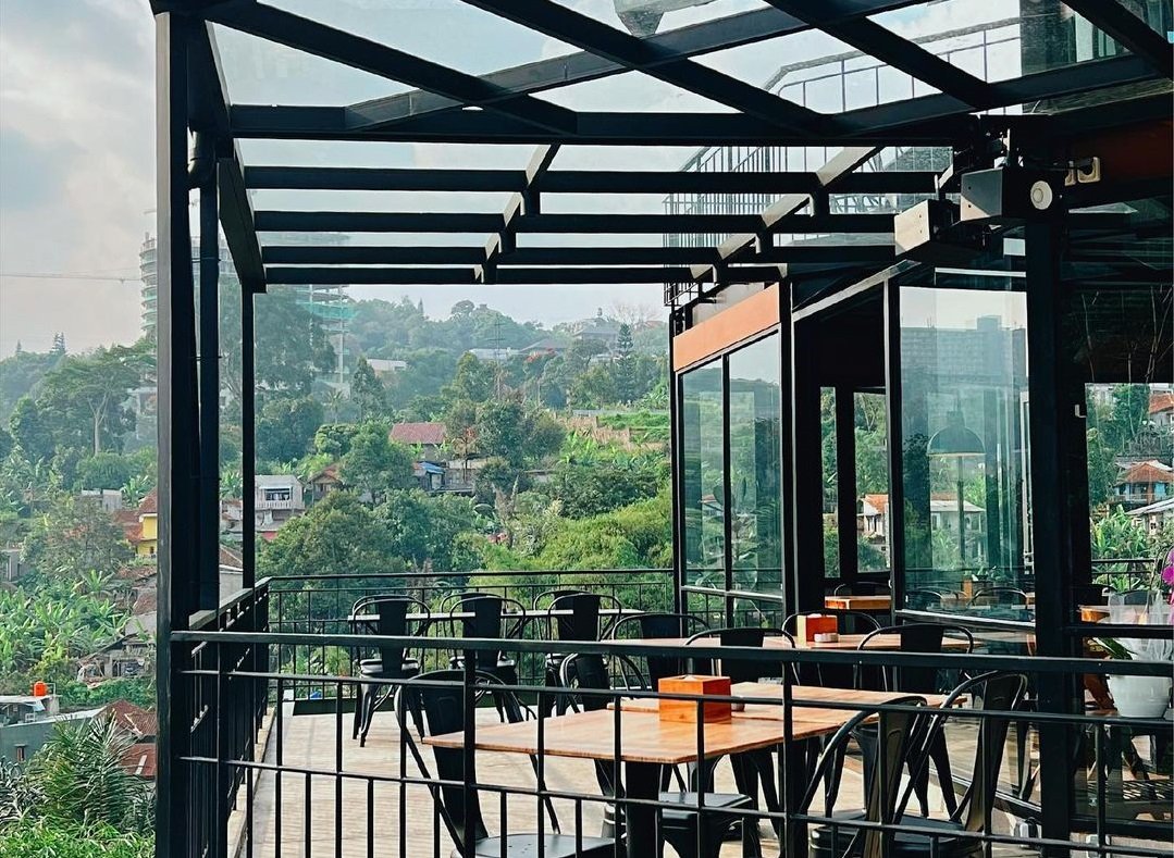 Best Hillside Dining Places in Dago Pakar What's New Indonesia